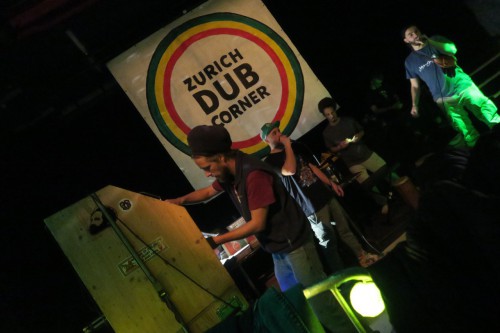 ZH Dub Corner005